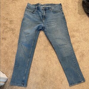 Old Navy athletic Fit Blue Jeans with Light Wash